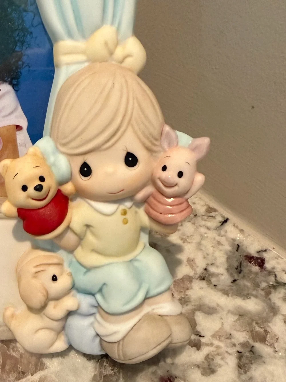 NIB Precious Moments Disney Showcase Collection Puppet Show Photo Frame Pooh 4x6